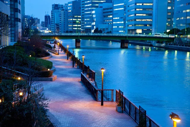 品川の大人デートに人気の屋形船と水辺レストランの夜景