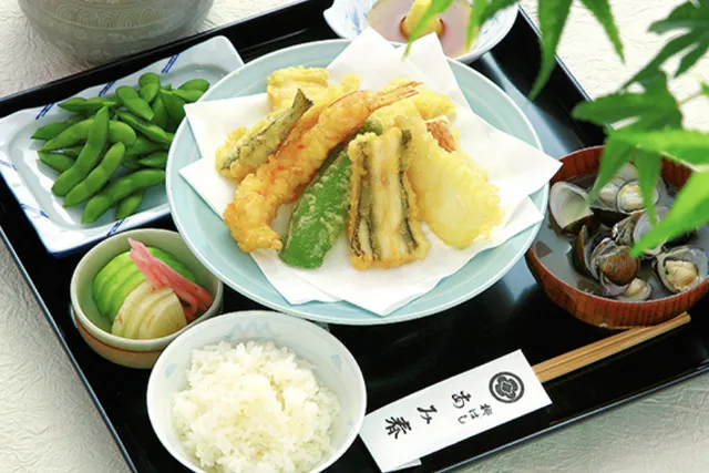 『あみ春』の天ぷら会食<葵コース>