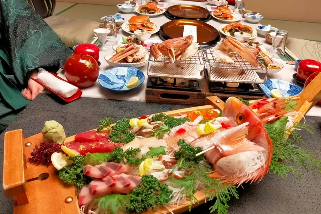 船盛と豪華な料理